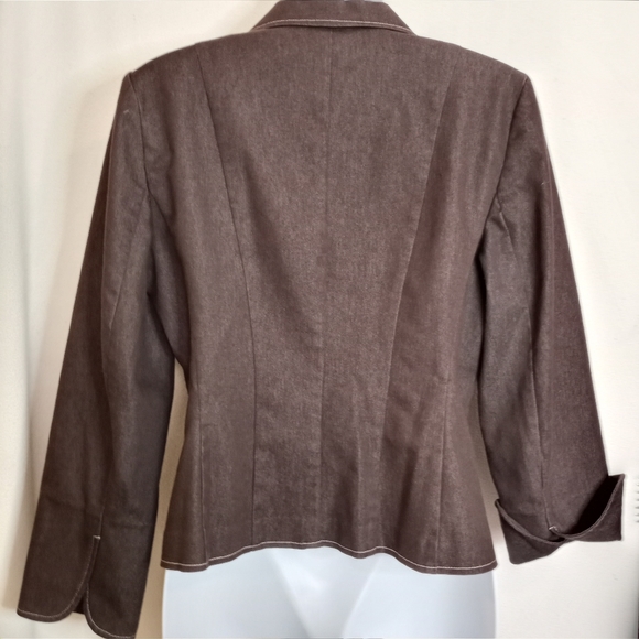 Julie Mitchell Blazer.         Size 10P - Picture 2 of 10